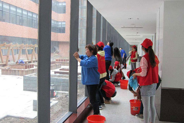 案例-玻璃清洗保洁