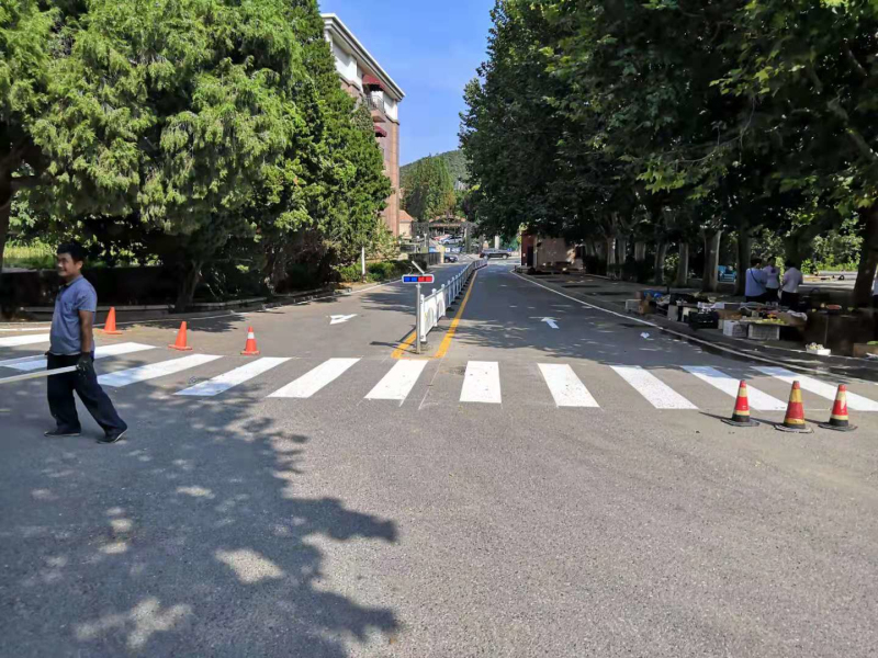 道路划线施工