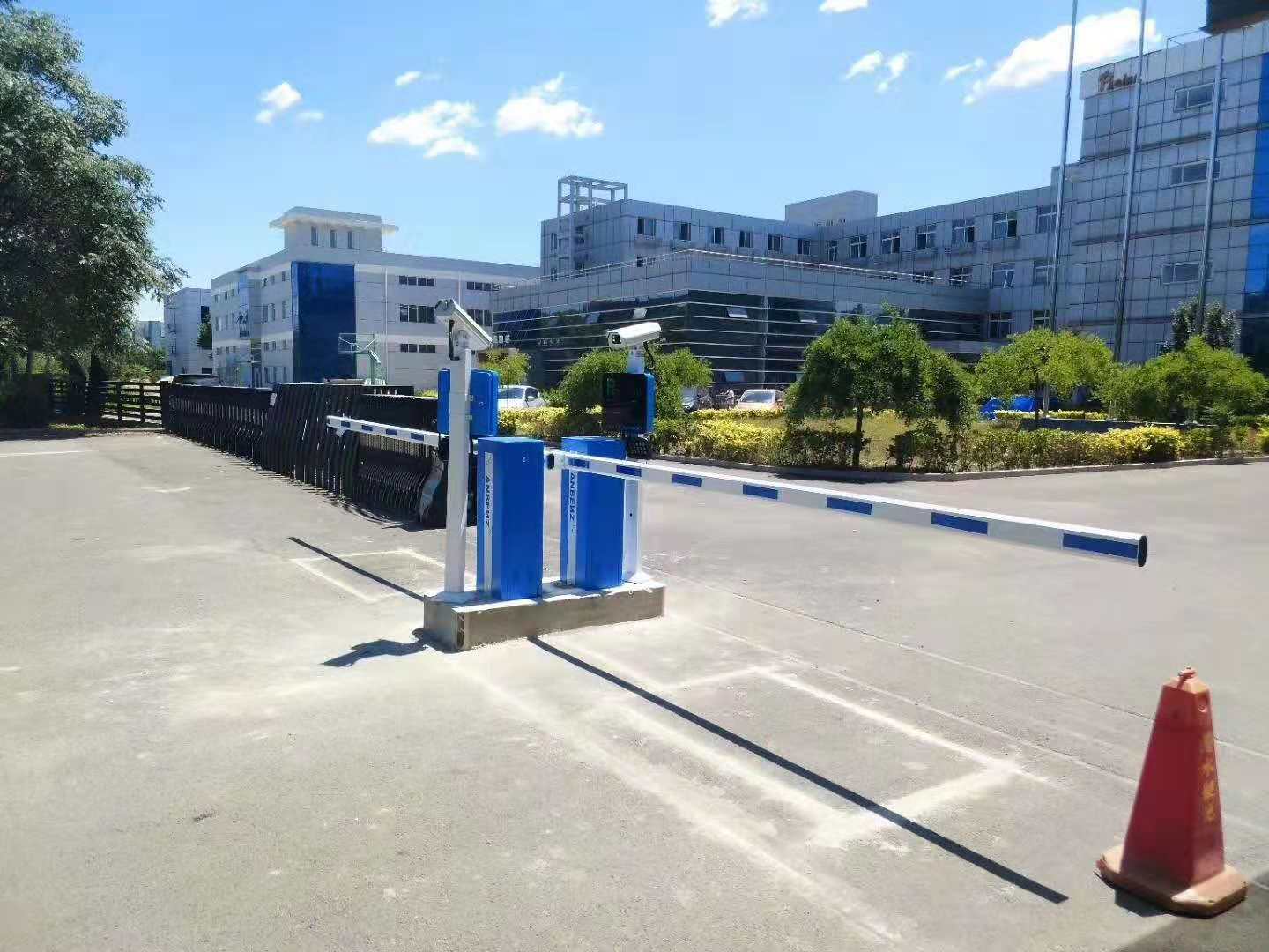 停车场设施施工