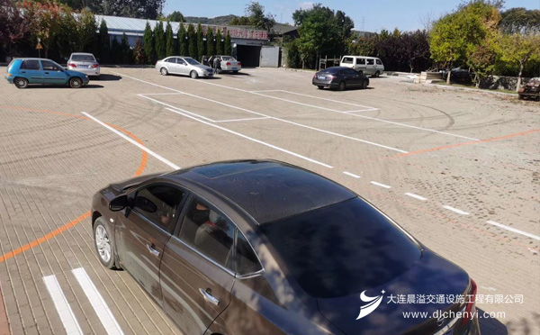 大连开发区道路划线