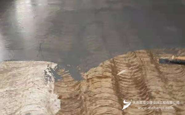 环氧地坪漆怎么施工