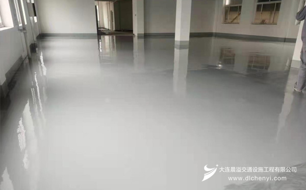 环氧地坪漆怎么施工