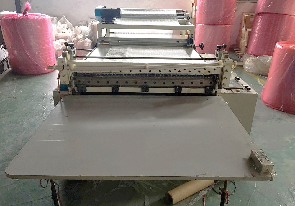 塑料裁片機(jī)
