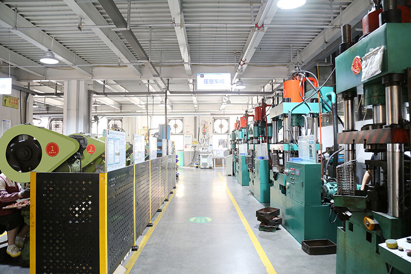 <span>生产车间</span>