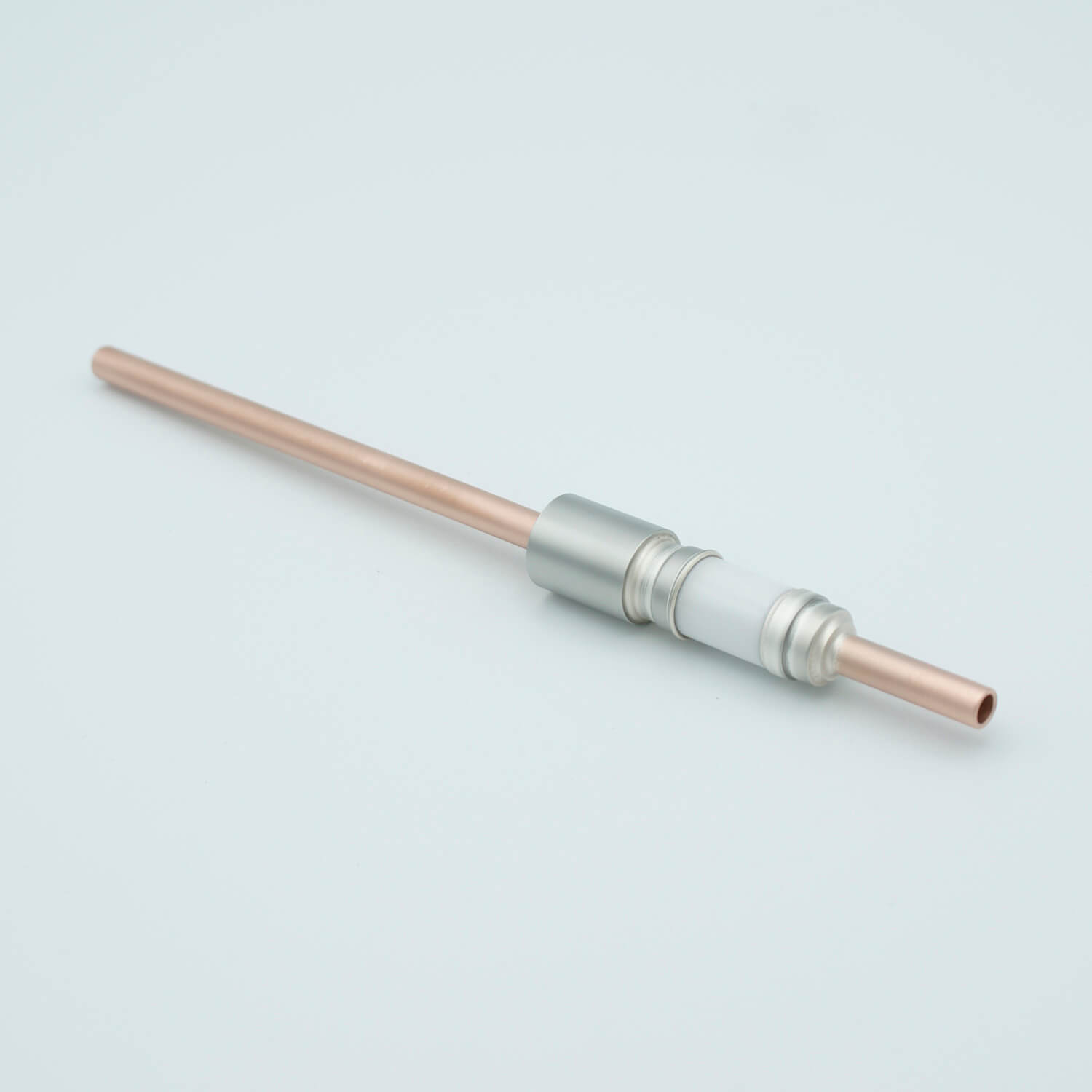 电源馈通，12000 伏，1 管，0.25“ 铜导体，0.622” 直径不锈钢焊接适配器