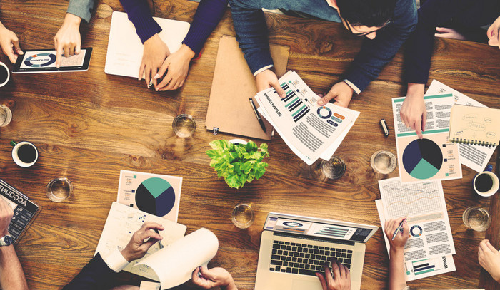 品牌成立 蚕丝知识普及会议