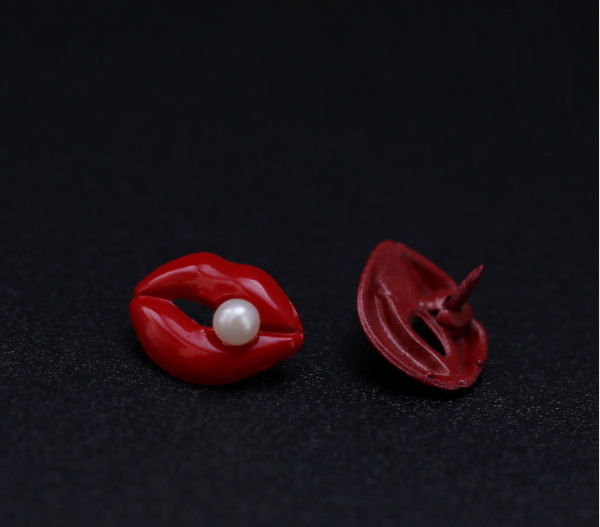 Lapel pin 007