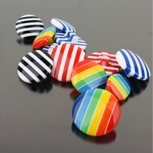 Button 019