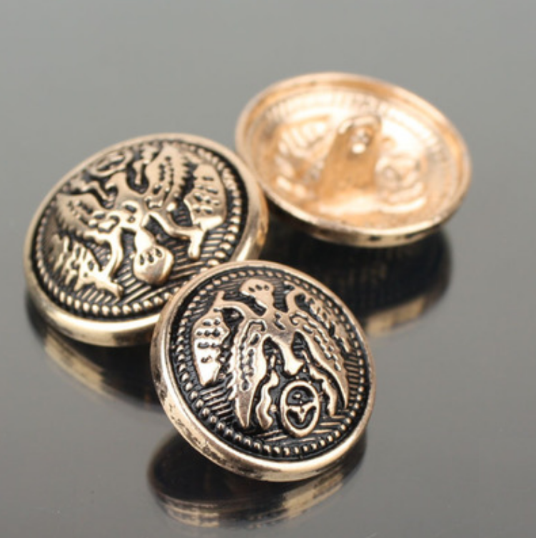 Button 004