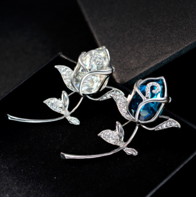 Lapel pin 017