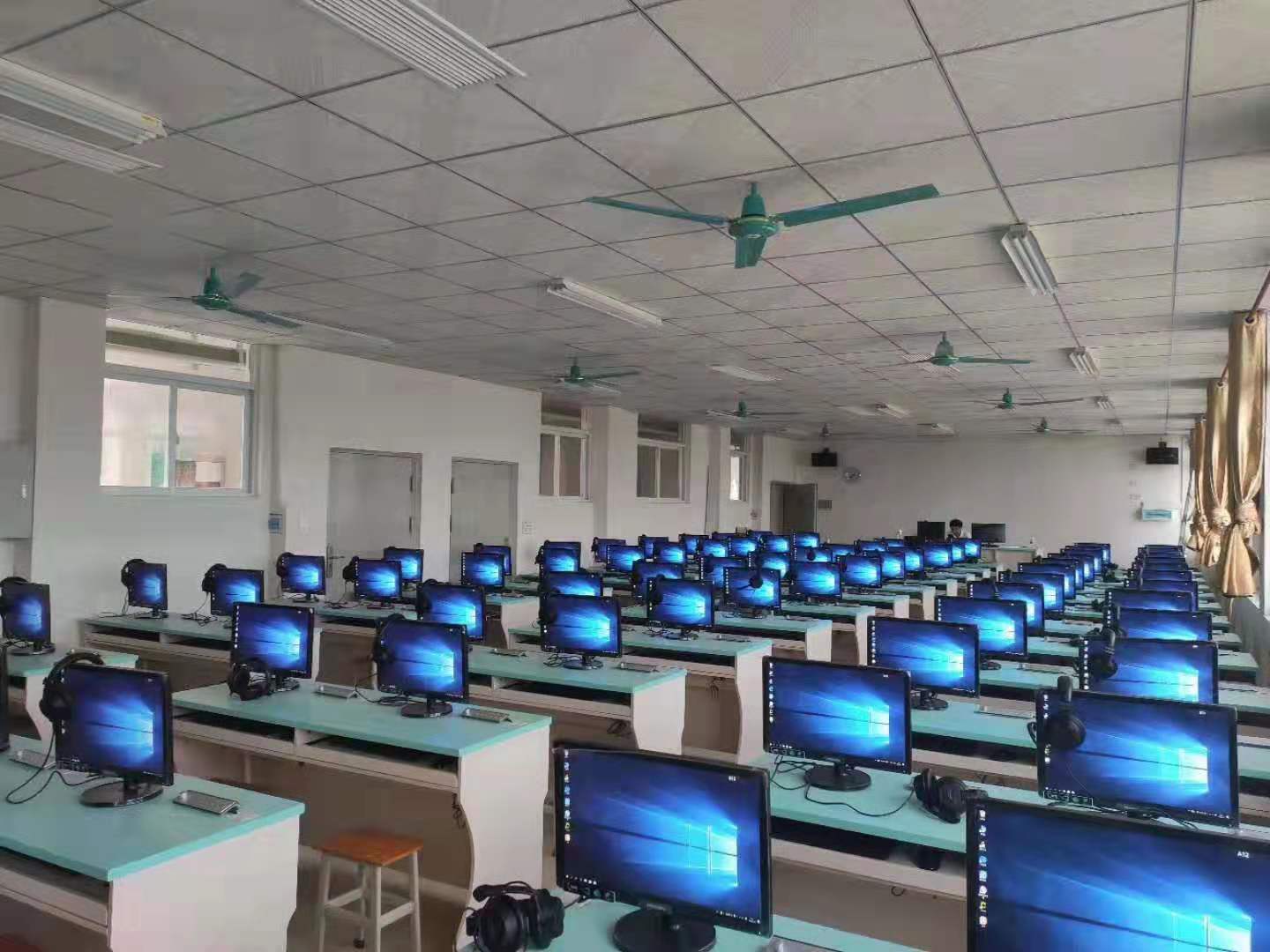 教育行业