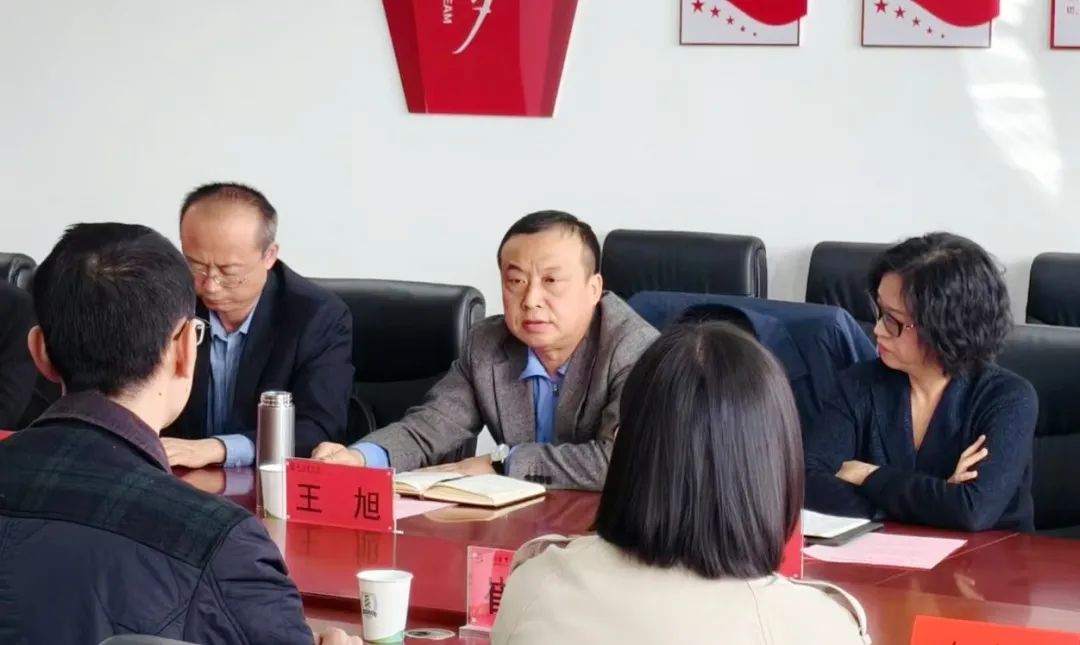 教研室会议4.jpg