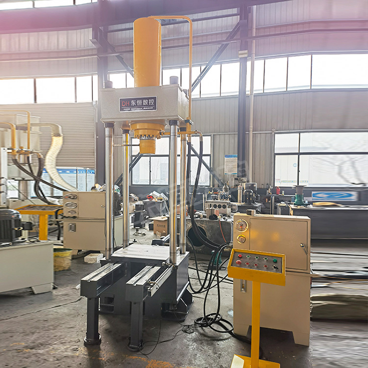 150吨移动工作台液压机