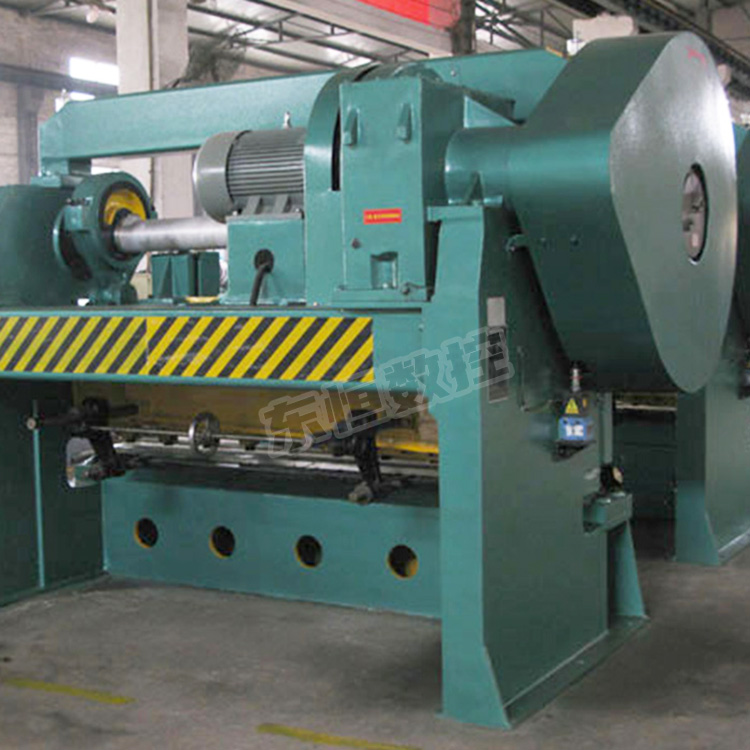 Q11-13×2500机械剪板机