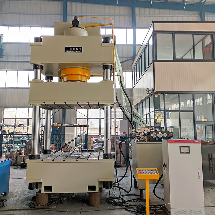 630吨四柱液压机