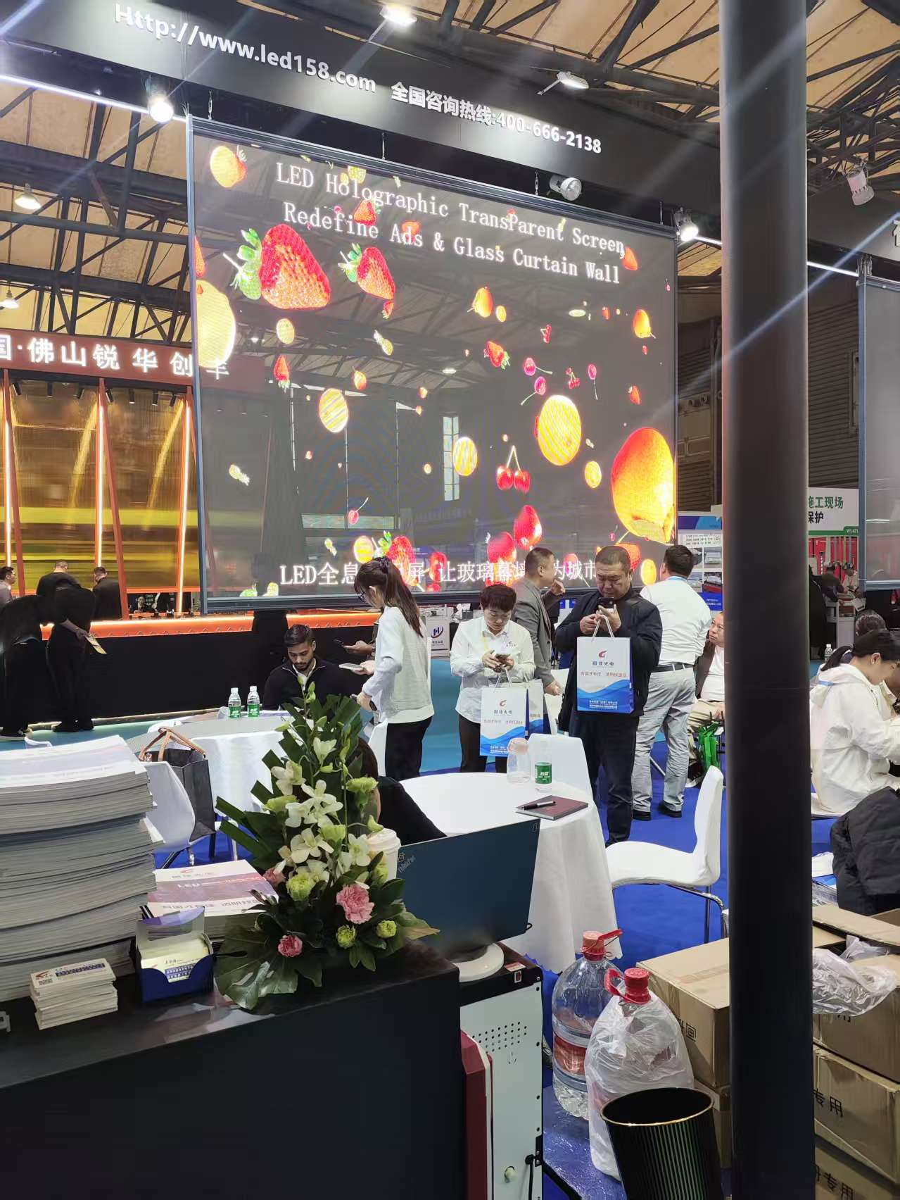 2025中国国际幕墙博览会国佳光电携创新LED显示技术惊艳亮相上海