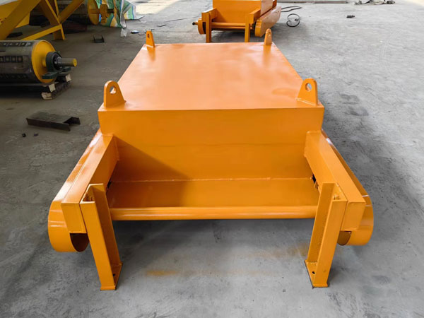 手动自卸式除铁器