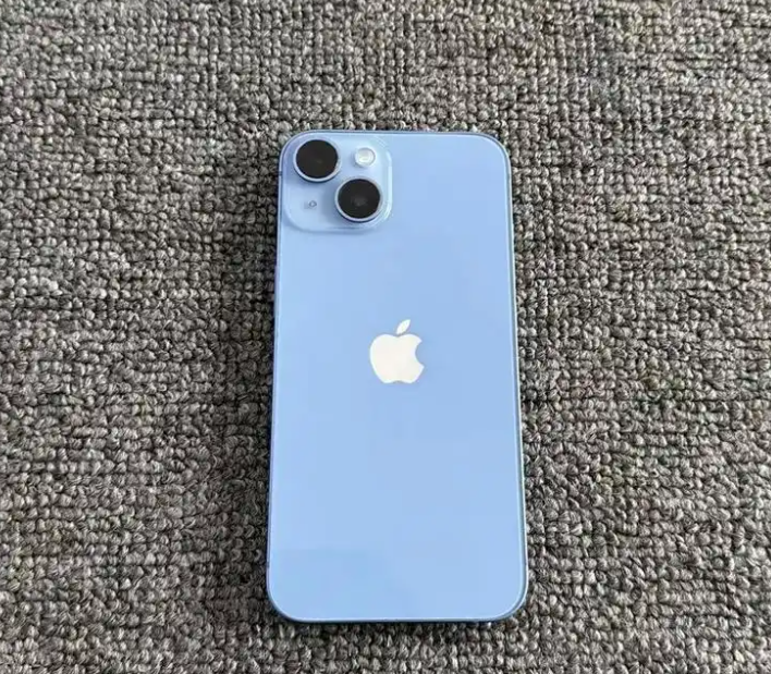 从5999元跌至2699元，从高端机跌至中端机市场，iPhone14彻底清仓