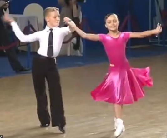 国外少儿伦巴比赛  