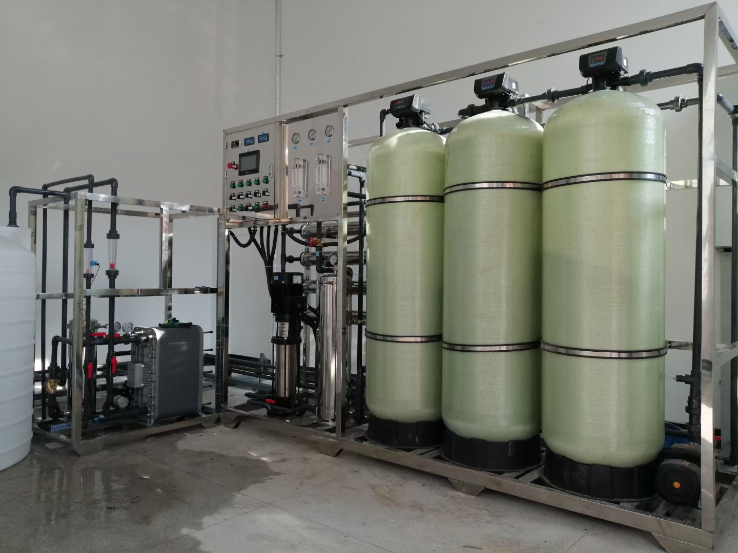 电子电镀厂工业用水EDI去离子超纯水设备