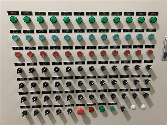 PLC、触摸屏及按钮控制柜