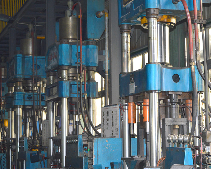 滑动轴承在工程机械上的应用