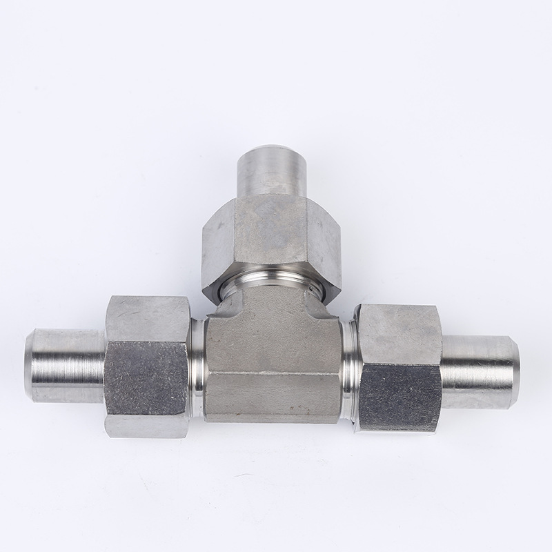 焊接式三通管接头