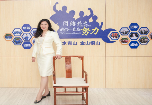 委員風采：心懷綠色夢想，孜孜不倦投身港城環保低碳事業——曾彩梅