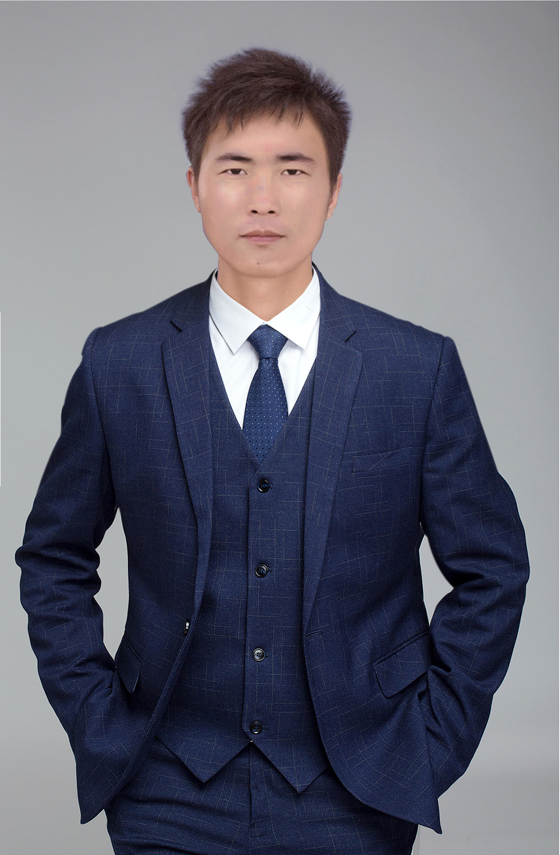 李进，资深专利代理师，从业8年，具有上千件的专利代理经验，主要负责领域为化学方向，专利技术分析以及挖掘。
