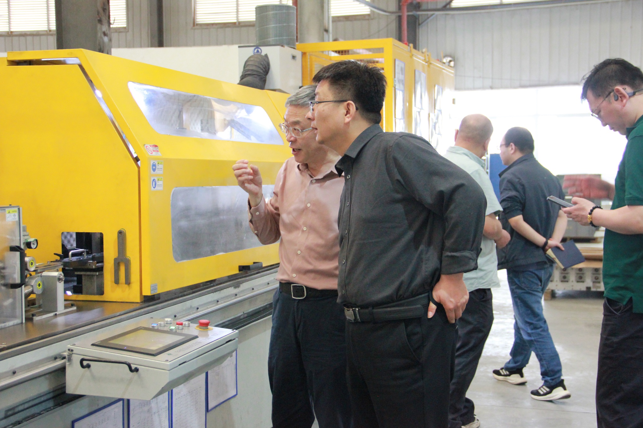 北汽集团研发、SQE领导莅临公司开展N50项目交流