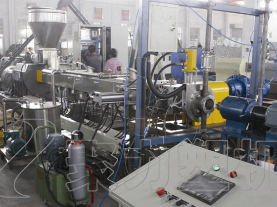 Twin screw water pelletizing unit