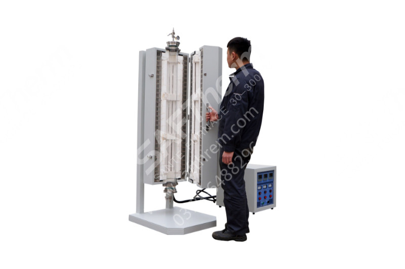 1200℃三区立式管式炉