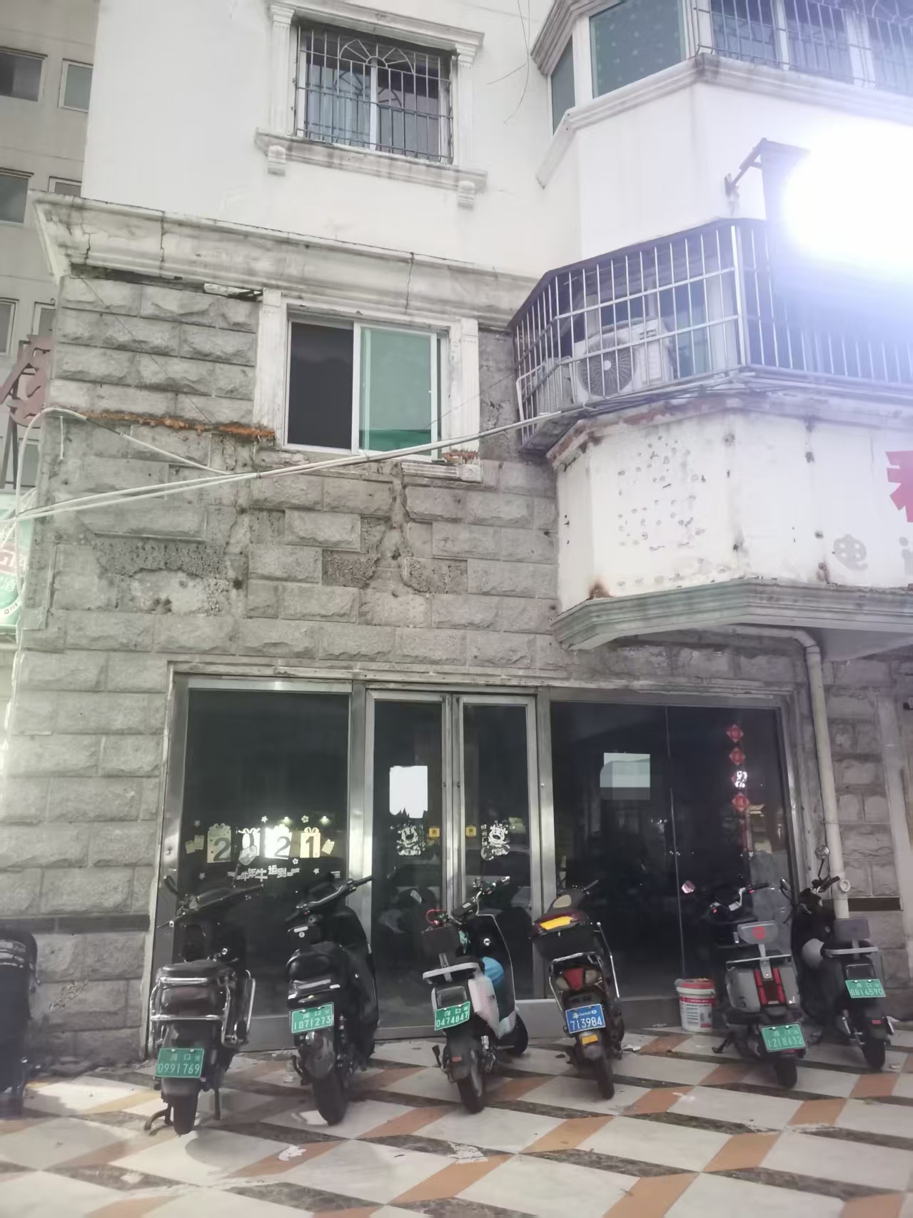 （速转网推荐）义龙西路宜华大厦旺铺招租，无行业限制无转让费