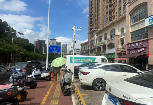 (速转网) 免费推荐 高端餐饮食府，大型小区门口，收入高