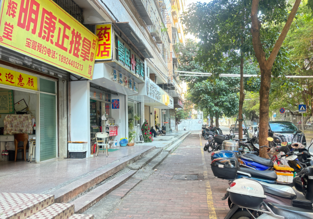 （速转网）免费推荐 霞山多个老小区中心，十几年老店