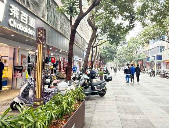 （速转网）免费推荐 麻章步行街中心，二楼带仓库，市场附近