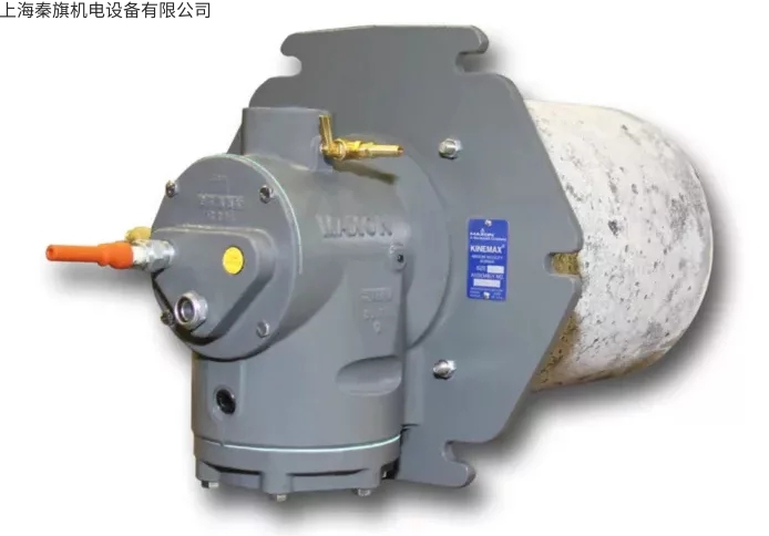 KINEMAX® 中速天然气工业燃烧器，可促进窑炉内的循环，改善温度分布的均匀性