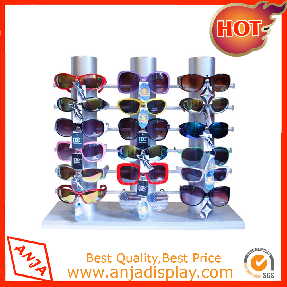 Metal Glasses Display Showcase