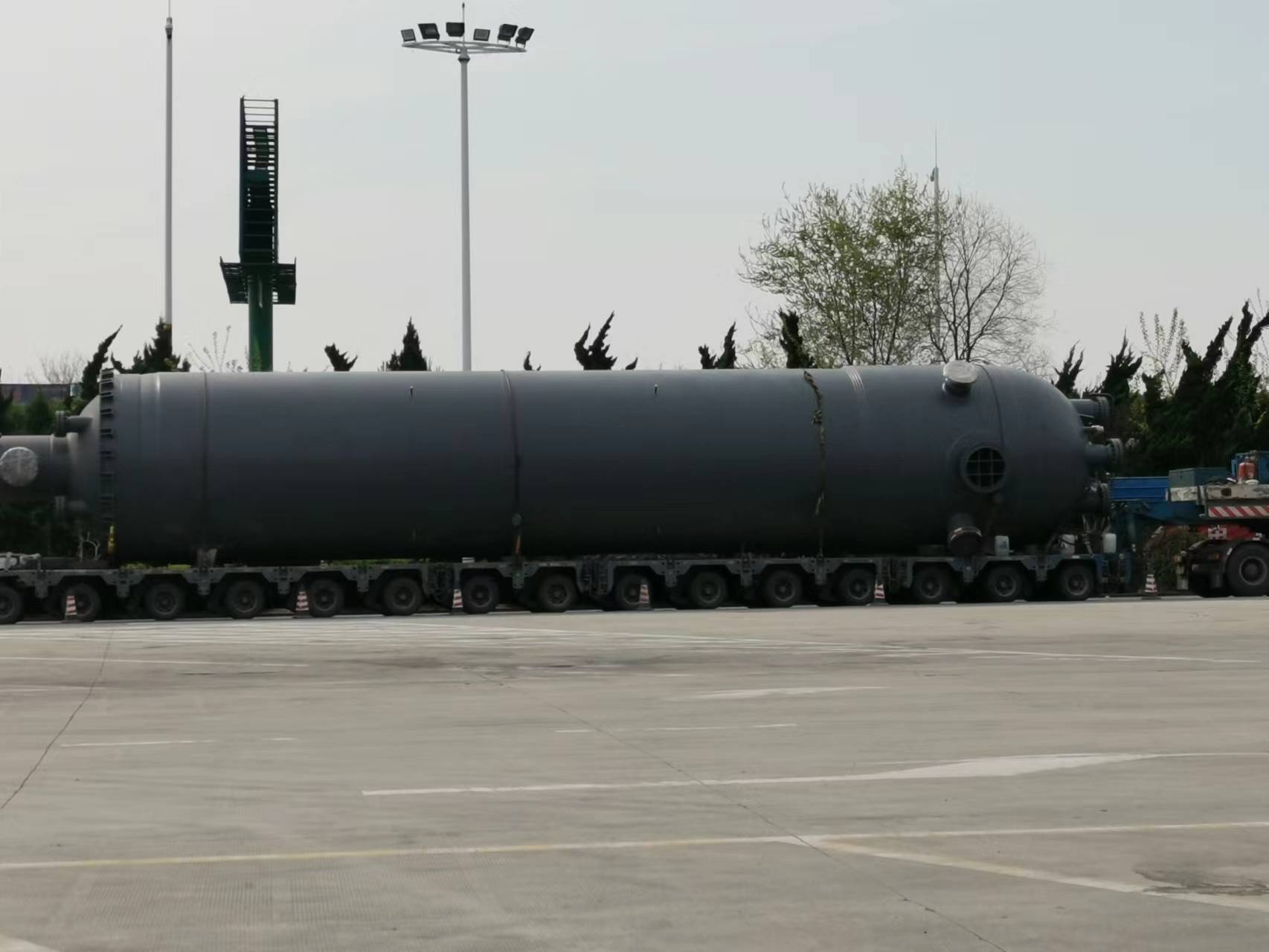 多层包扎高压容器