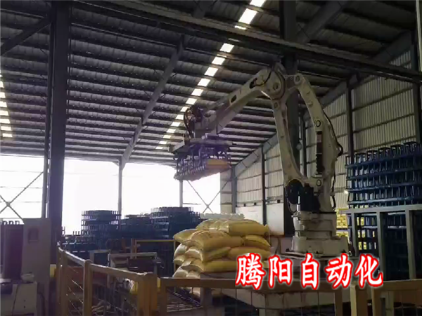 尿素码垛机器人