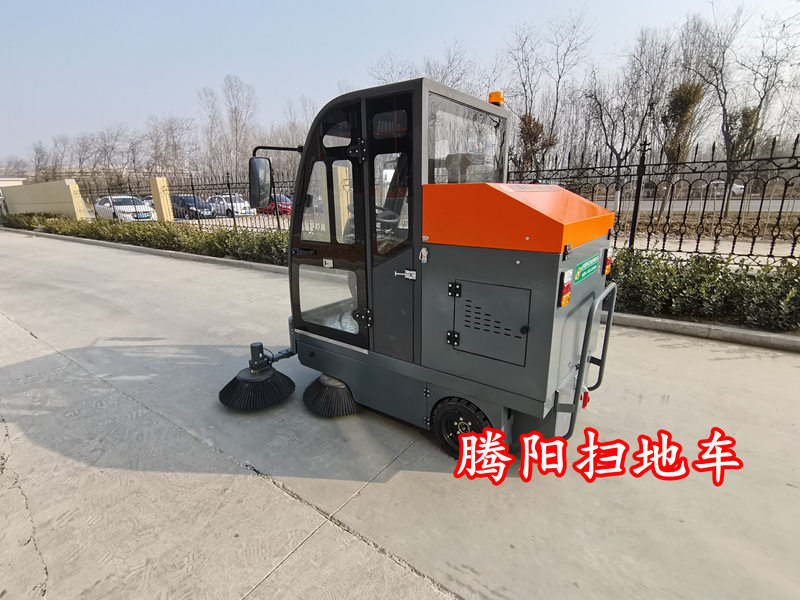 水泥地面清洁是否可以使用驾驶式扫地车？