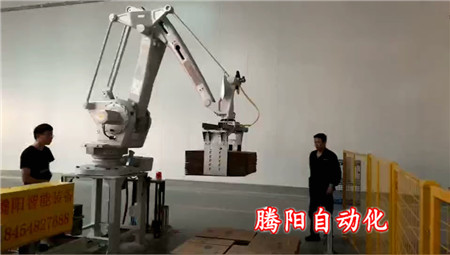 纸板码垛机器人