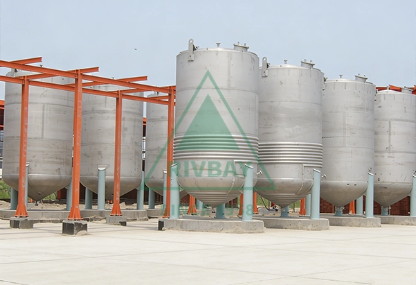 Finished product storage tank