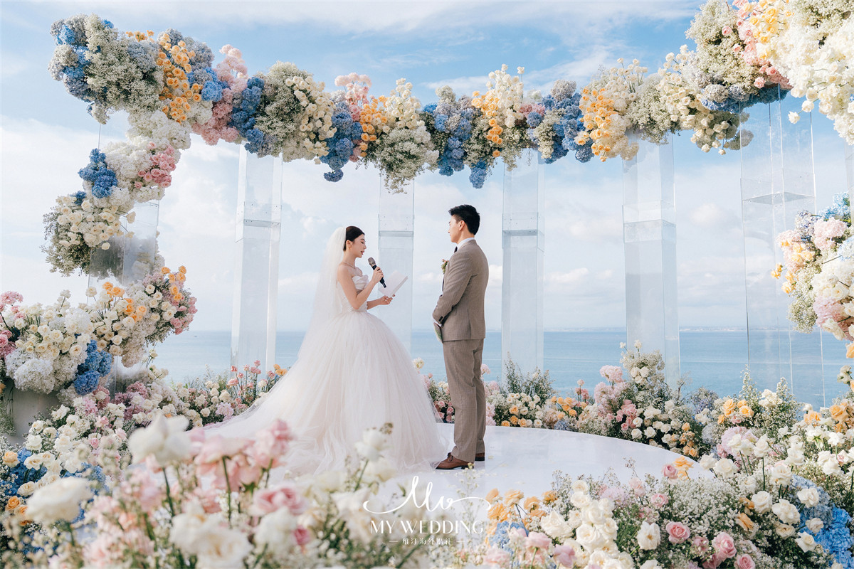 升级周三|阿雅娜天空婚礼（巴厘岛）