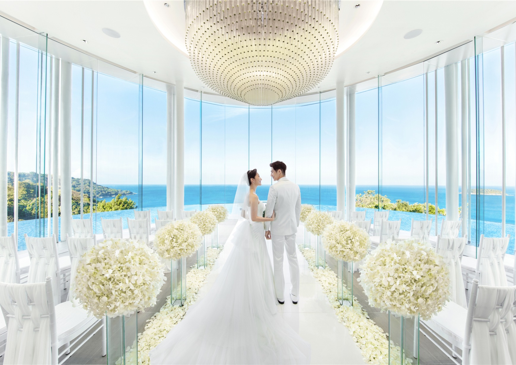 普吉岛海岸教堂婚礼