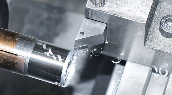 斜床身数控车床的安装与使用正确